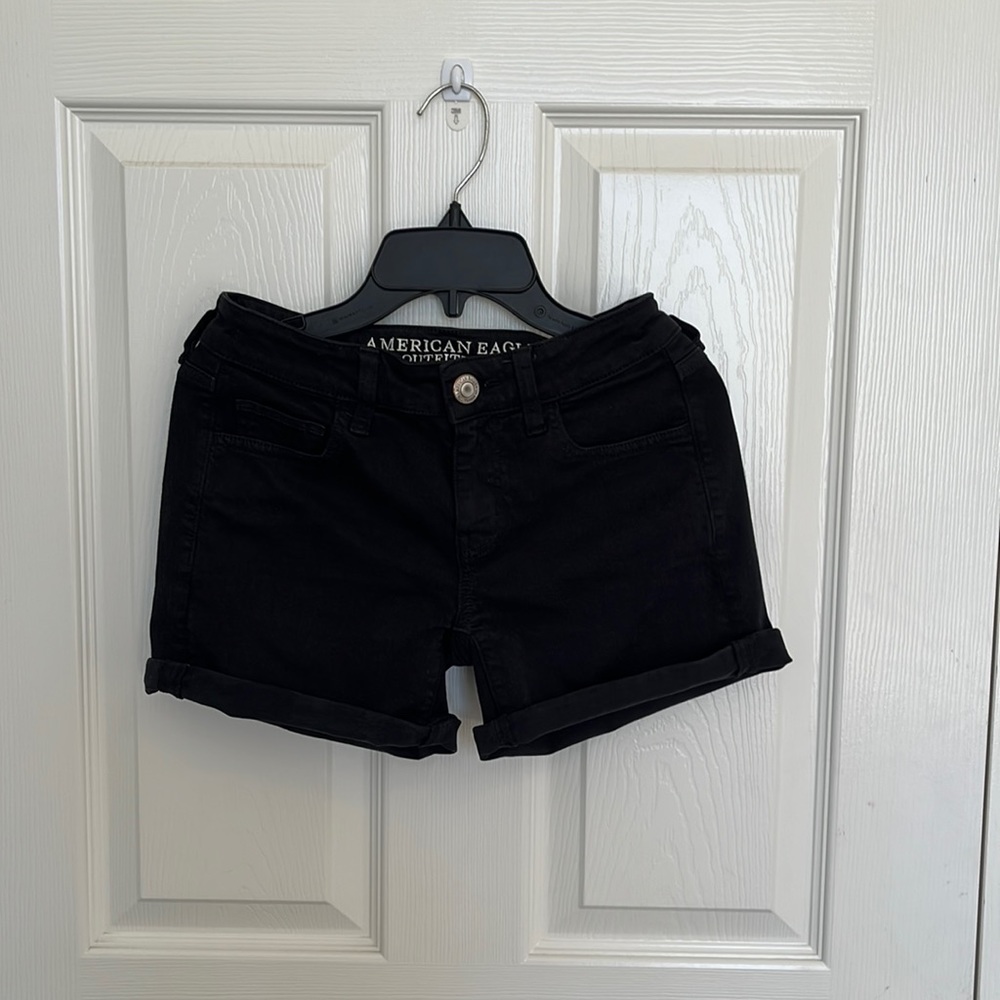 American Eagle black jean short